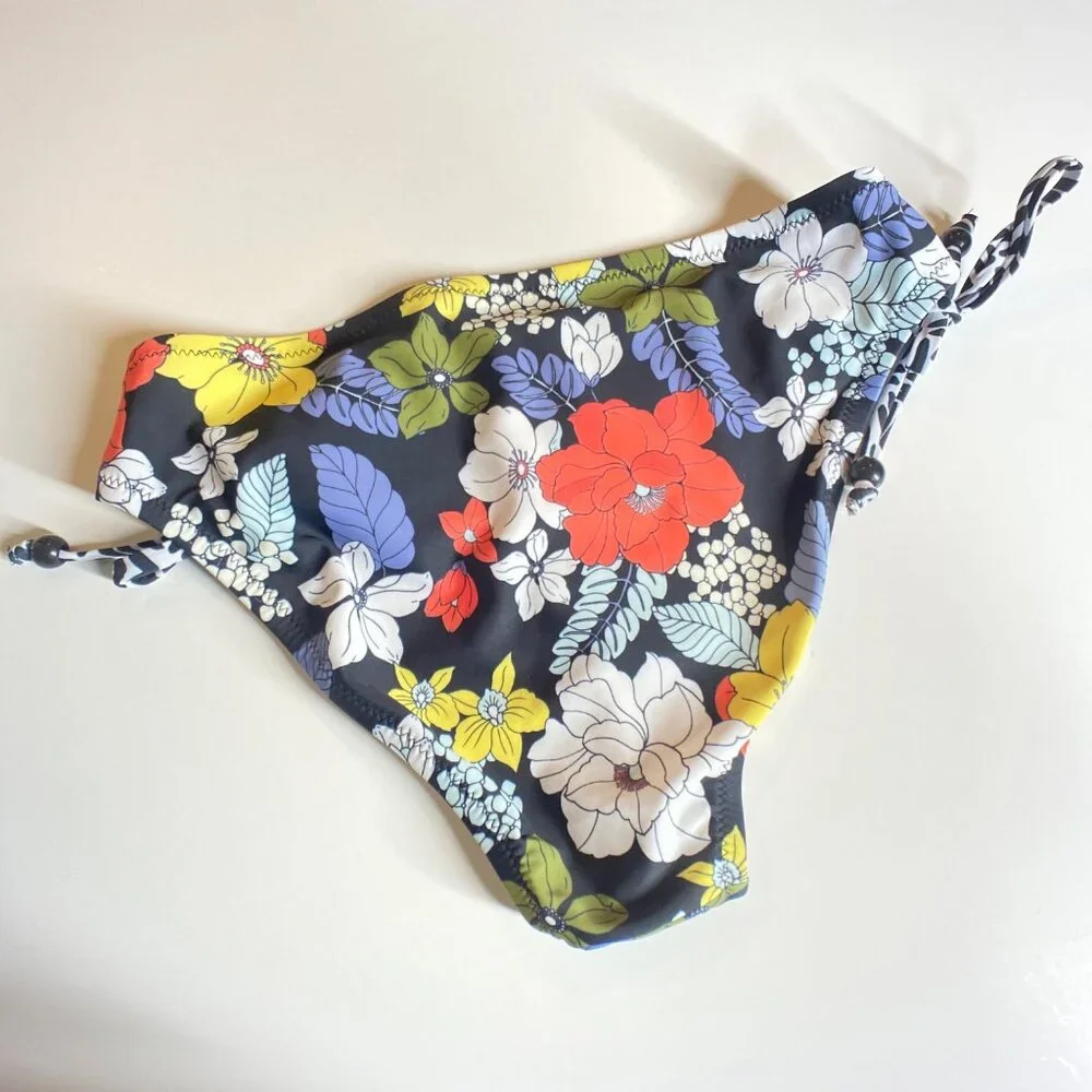 NWT Jessica Simpson Floral Print Bikini Bottom, Size Medium